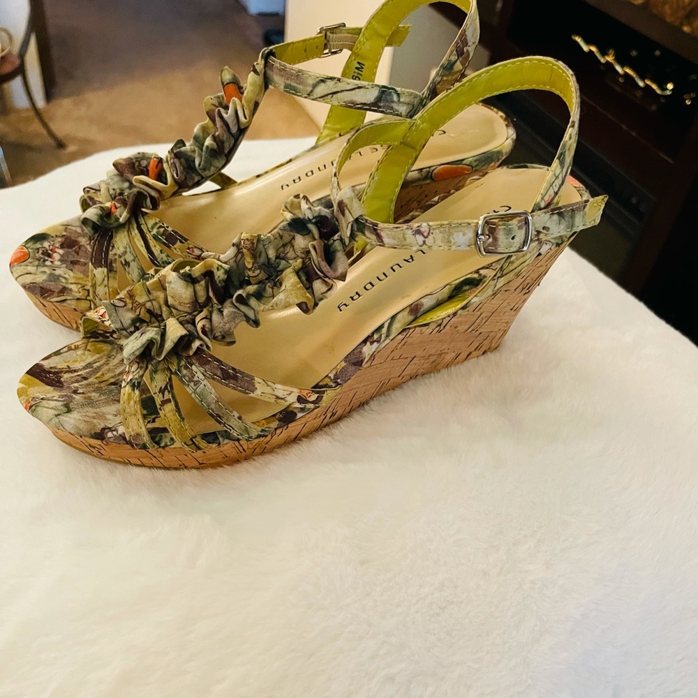 New Chinese Laundry wedges